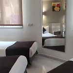 Hotel Travessera Barcelona