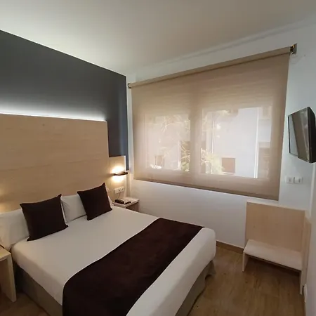 Hotel Travessera Barcelona