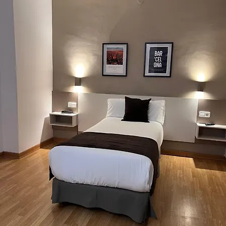 Travessera Hotel 2*