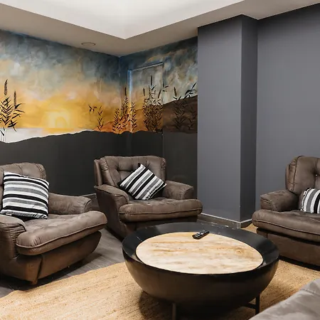 Travessera 2* Barcelona