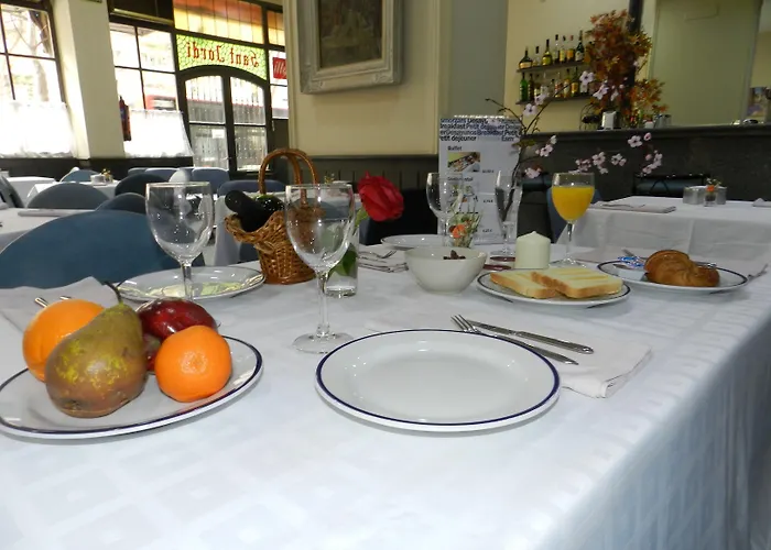 Travessera 2* Barcelona