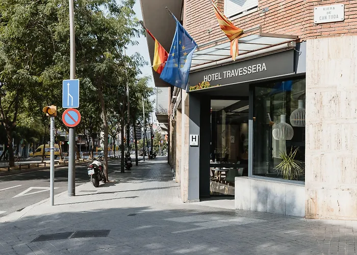 Hotel Travessera 2*